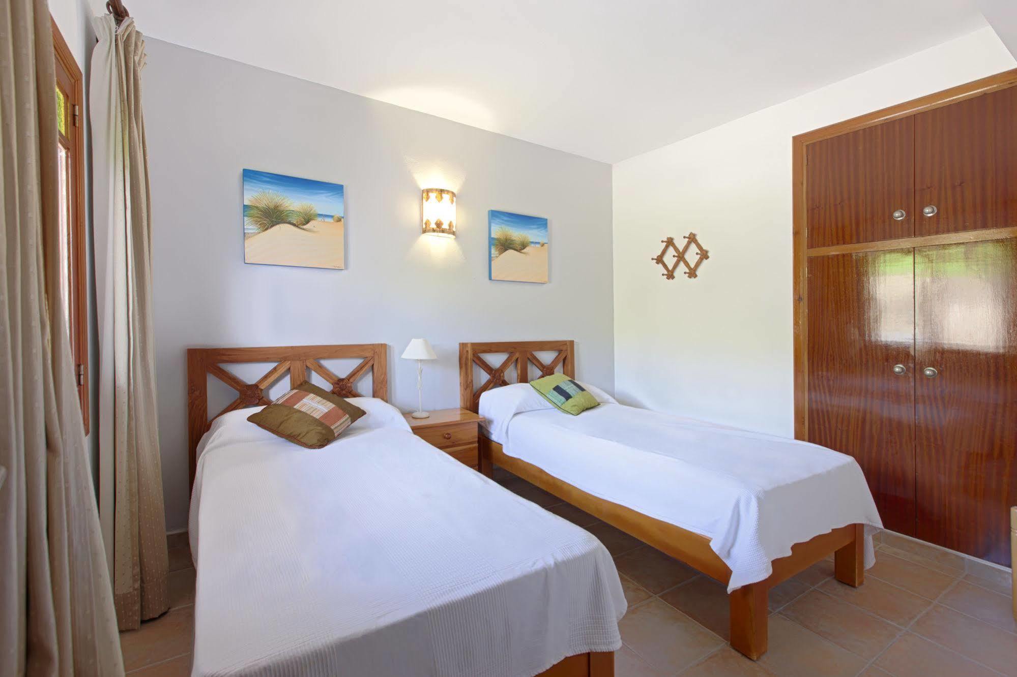 Apartamentos Colomar Santa Eulalia del Río Exterior foto